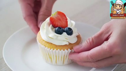 Vanilla Cupcake _Strawberry Yammy And health and fitness Good Cake. #indulovecooking