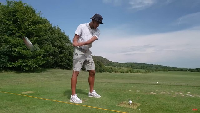 Bellingham y la selección inglesa se divierten jugando al golf antes de medirse a Países Bajos