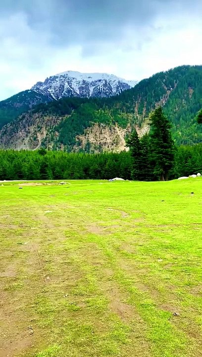 beautiful wadi ankho ke thandak dil ka schkon