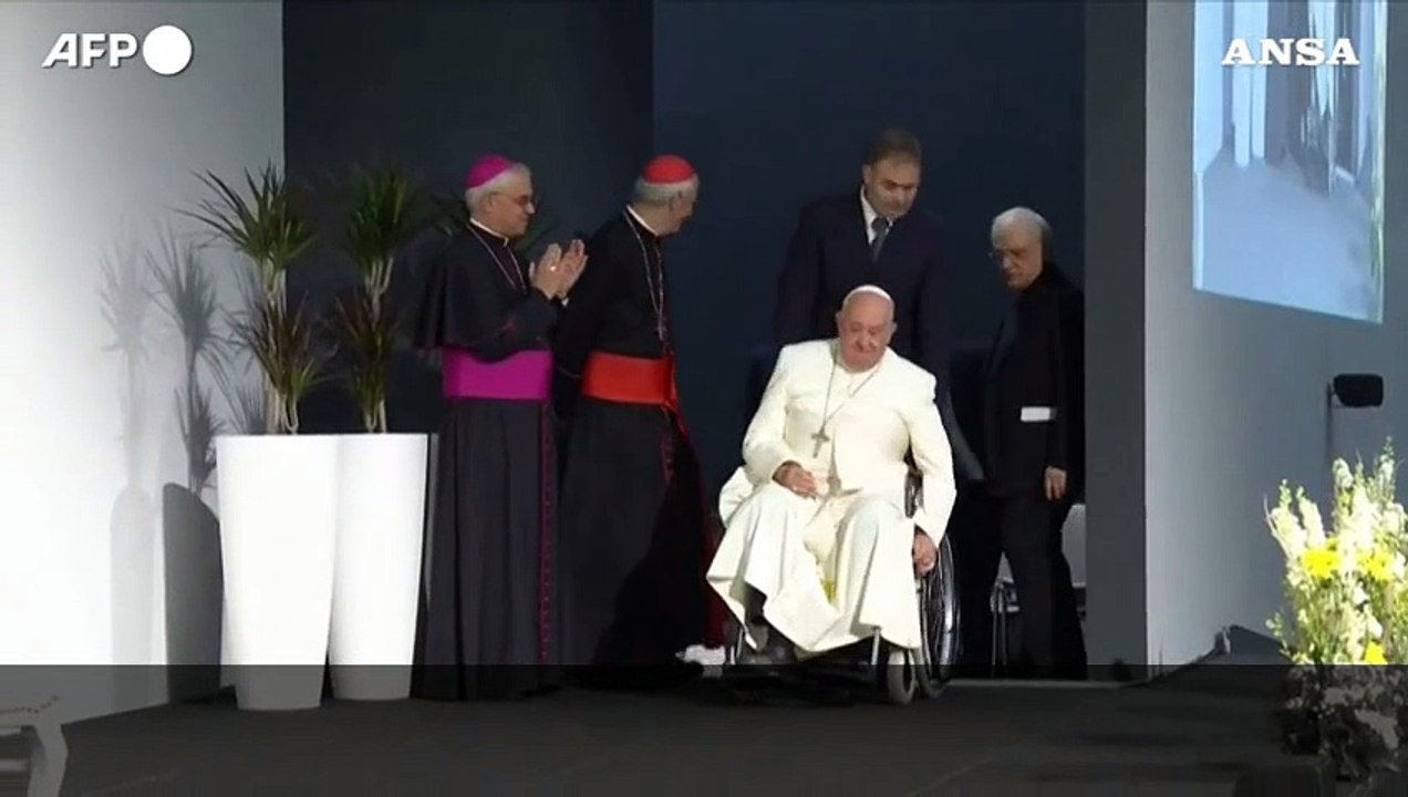 Papa Francesco: "La democrazia non e' in buona salute"