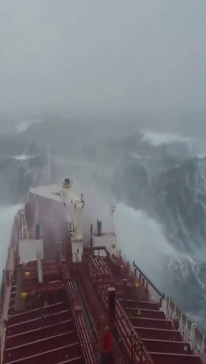 Ocean storm