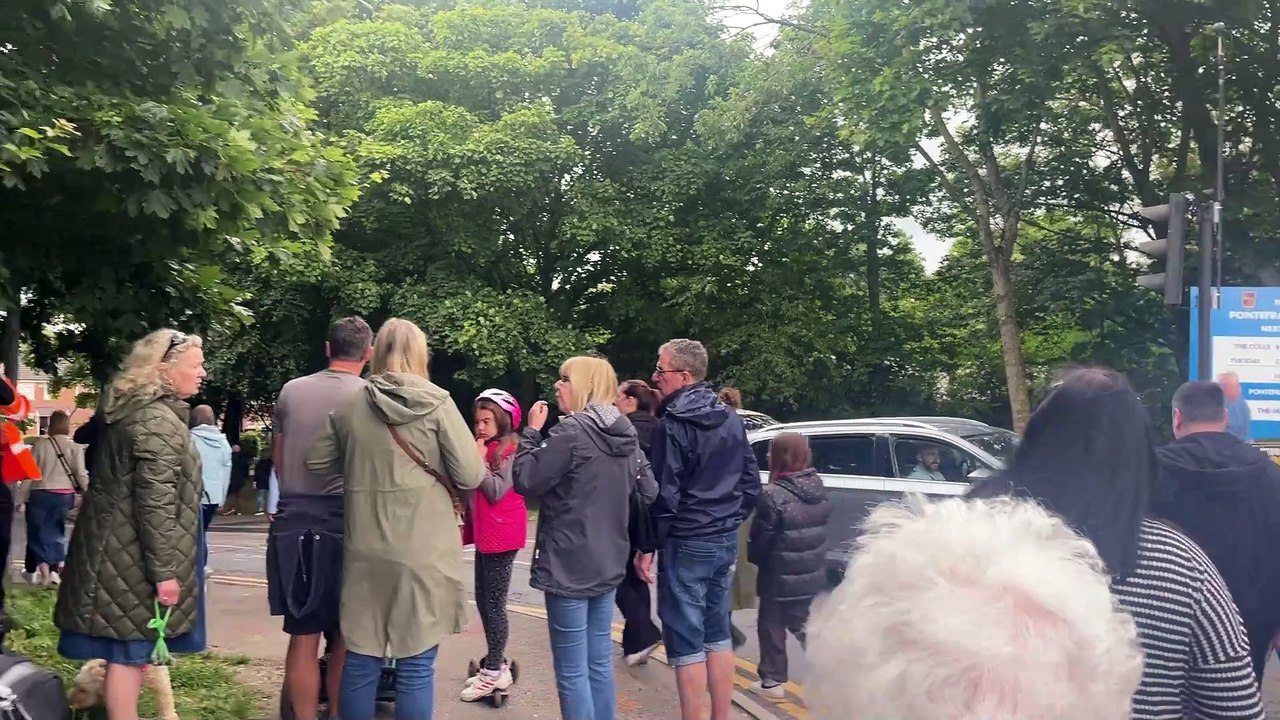 Thousands line the streets of Pontefract to pay their respects to Leeds Rhinos legend Rob Burrow