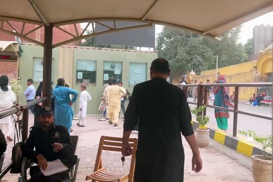 Iftikhar Ahmad Usmani - 392 years old jinnat ki moti masjid｜haunted shahi ..