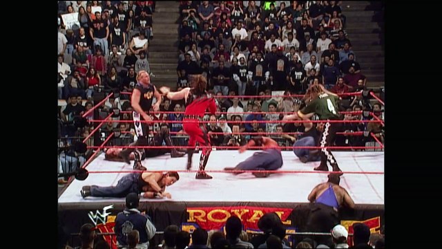 Kane Sets The Undertaker ON FIRE! Royal Rumble 1998