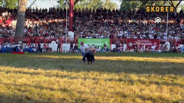 Altın kemerin sahibi başpehlivan Yusuf Can Zeybek oldu