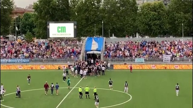 Che ovazione per Roberto Baggio: tante lacrime e giro dello stadio