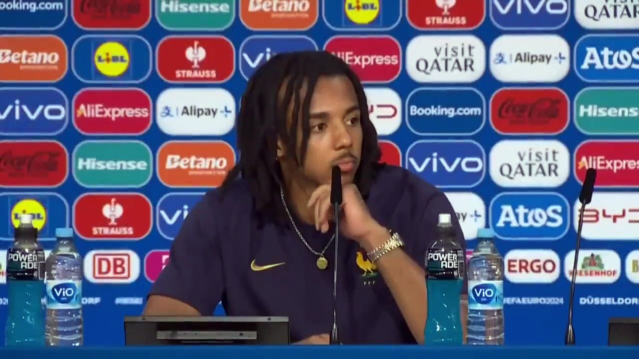 Législatives - Le joueur des Bleus  Jules Koundé a tenu à rappeler son engagement contre le Rassemblement National