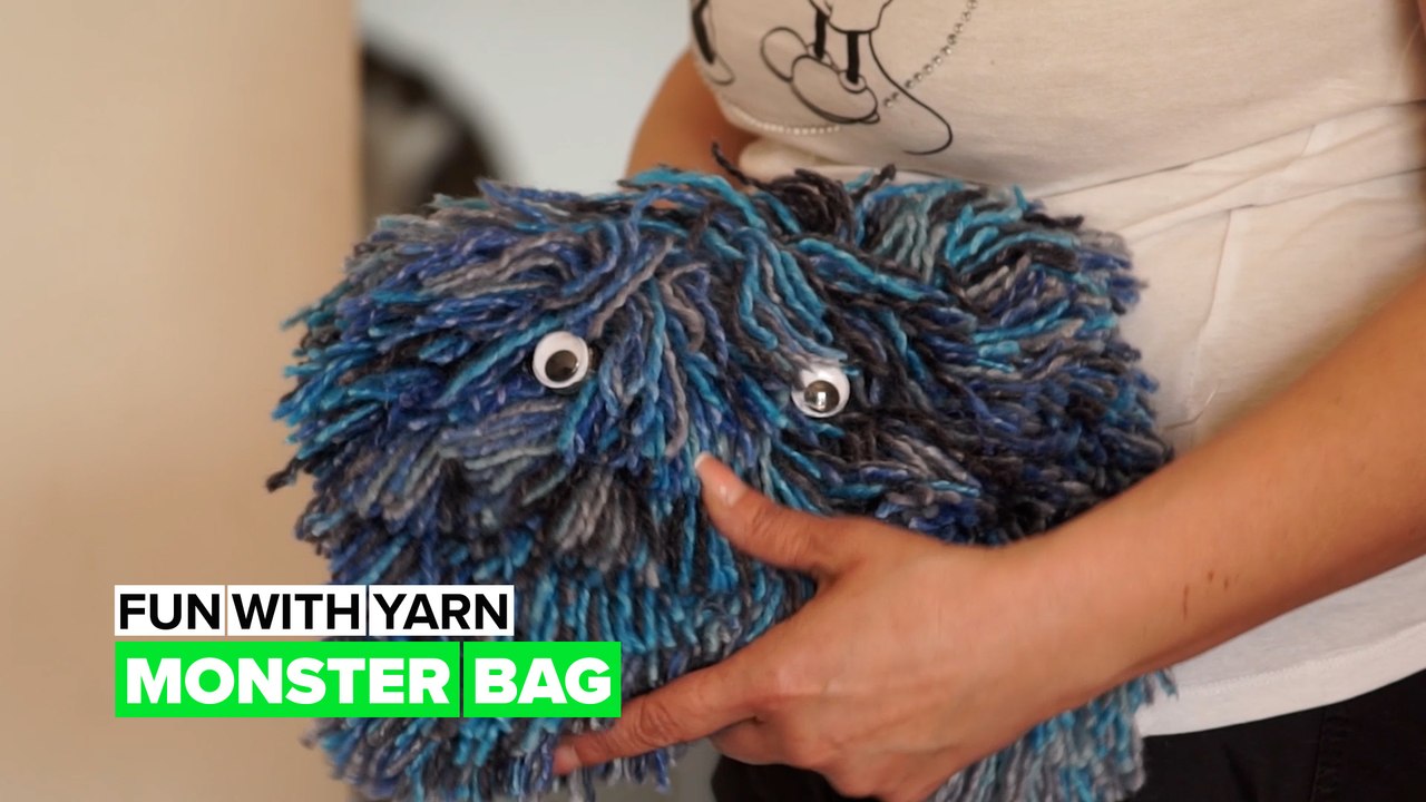 Play with yarn: Monster handbag
