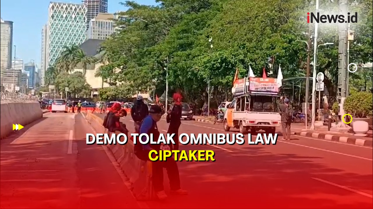 Jalan Medan Merdeka Barat Ditutup Jelang Demo Buruh di Patung Kuda