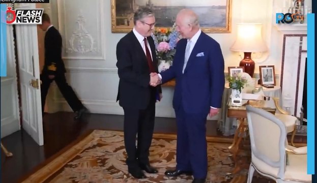 PM Inggris Baru, Keir Starmer Jabat Tangan Dengan Pangeran Charles III di Buckingham Palace