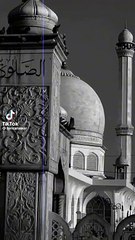 Nusrat Fateh Ali Khan Beautiful  Qwali