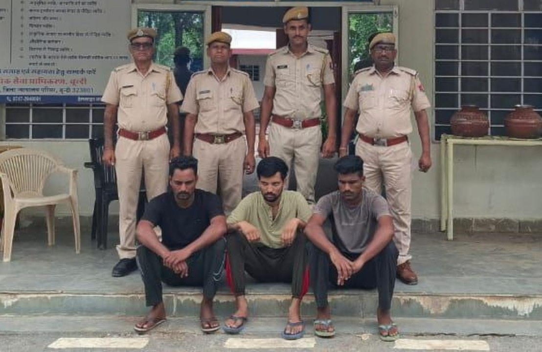 Video : हाइवे पर ट्रैक्टर लूट के सरगना सहित तीन आरोपियों को गिरफ्तार कर जेल भेजा