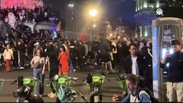 Fransa'da sol ittifak seçimi kazandı, sokaklar karıştı! Polisten aşırı sağ karşıtlarına müdahale