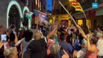 Solcular Fransa’da aşırı sağın yenilgisini, kendi kalesinde, Franco karşıtı şarkıyla kutladı