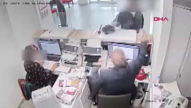 12 ilde 'evde ek iş, evde paketleme' ilanıyla dolandırıcılık şüphelilerine operasyon