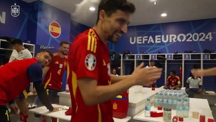 La fiesta de España en el vestuario tras la victoria