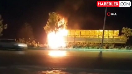 Tırın alevlere teslim olduğu anlar kamerada