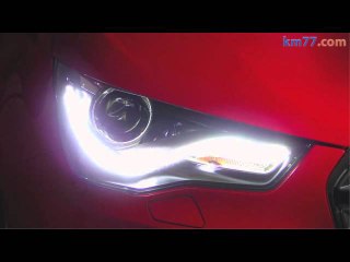 AUDI A1. Faros de doble xenón. Luz de marcha diurna.