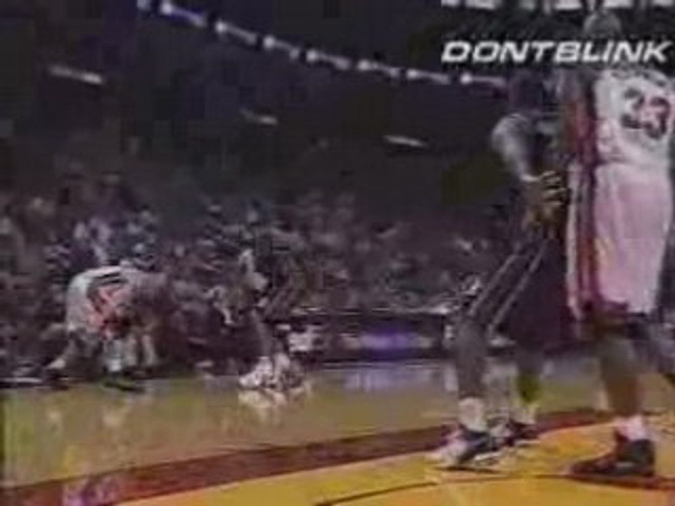 Vince Carter Dunk vs Moorning