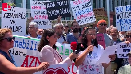 Adalılar İBB önünden seslendi: Yasalara uyun, azmanbüsleri geri çekin | Haber: Müzeyyen YÜCE