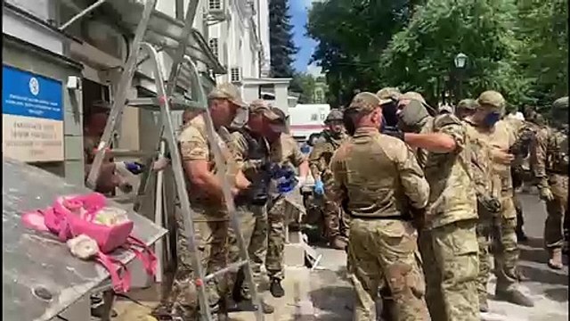 Bombardeios russos danificam hospital infantil e deixam 20 mortos na Ucrânia