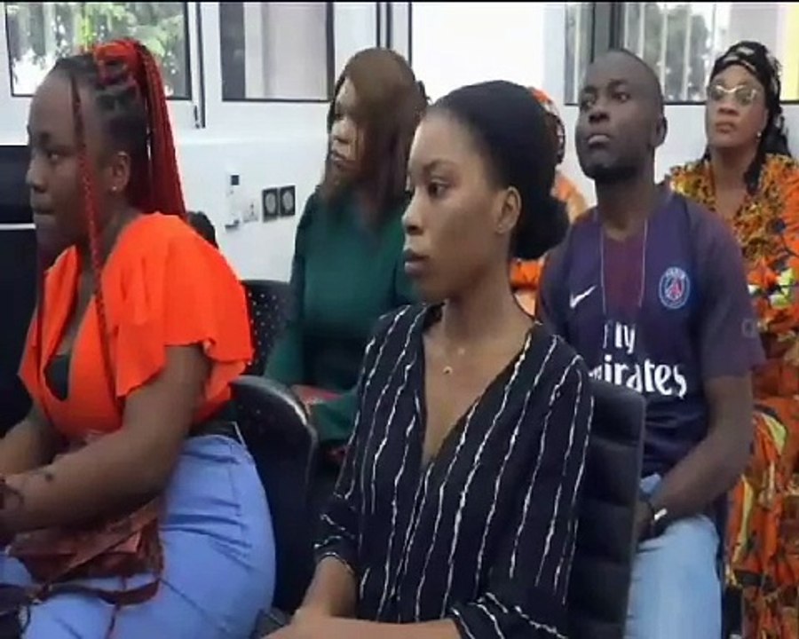 Remise des Attestations par le Titulaire Chaire UNESCO TIC A. A. C. en République du Congo_040724