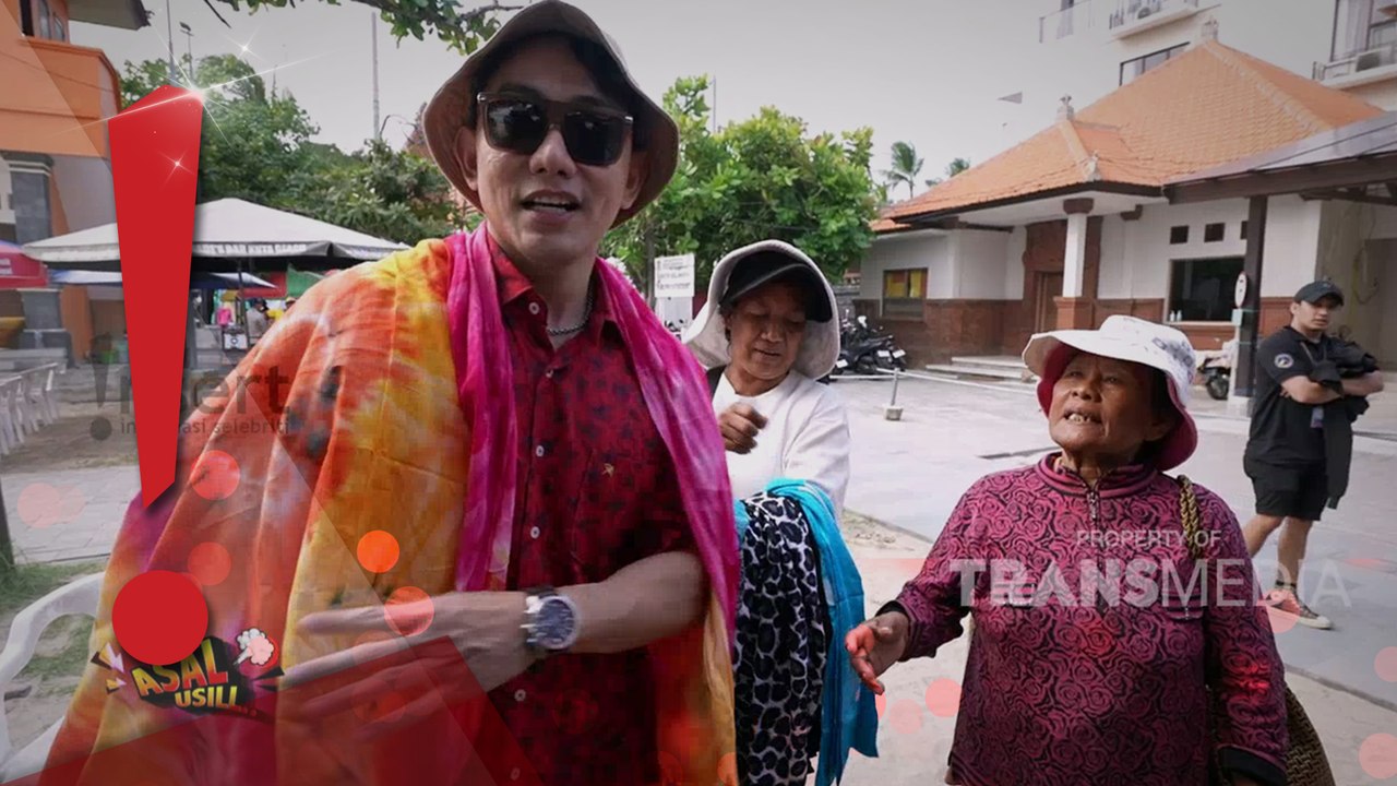 John Martin Didatengin Banyak Ibu-ibu di Pantai Kuta Bali