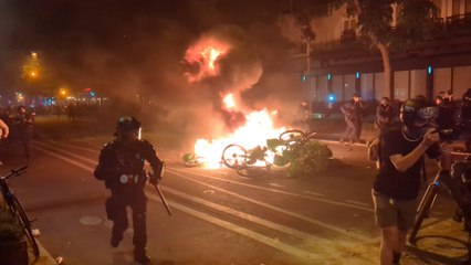 Violence erupts in Paris as leftists beat far right in France's snap elections