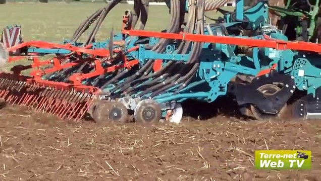 Sulky améliore l’ergonomie de la trémie frontale