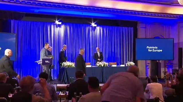 Französischer RN tritt Orbans Rechtsaußen-Fraktion im EU-Parlament bei