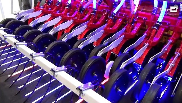 L'Aerosem 3002, un « semoir hybride ligne-monograine » avec deux distributions