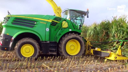 Prête pour avaler les hectares, premières vidéos exclusives aux champs