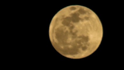 Full red moon zooming HD