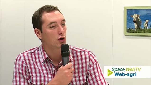 Un éleveur qui transmet sa passion pour l’alimentation des sols et des vaches