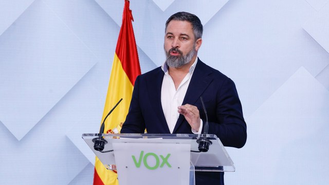 Vox amenaza con salir de los gobiernos regionales con el PP que acojan inmigrantes
