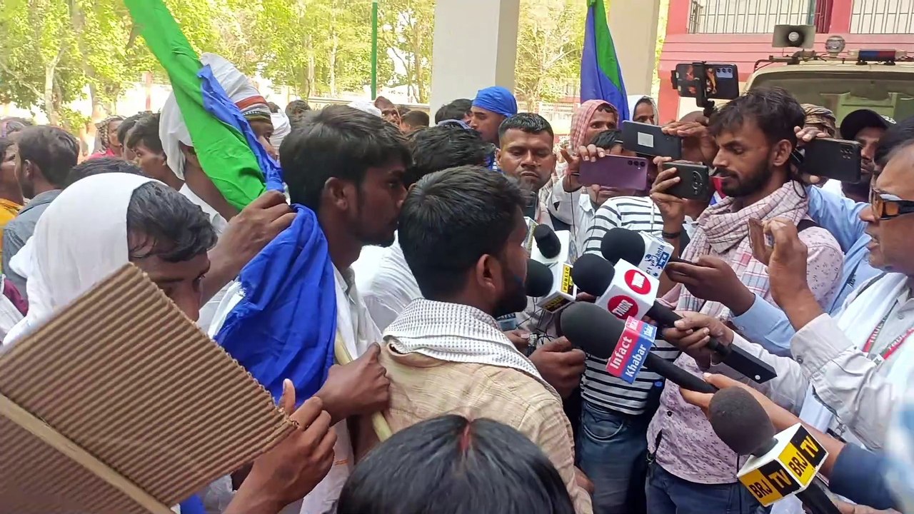 Bheemrav Ambedkar ke Sena Manoj Bharati dekhiae kaise garibon ke liye awaaz uthate Hain