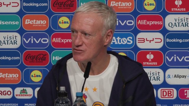 Si vous vous ennuyez, vous regardez autre chose : Didier Deschamps répond à la question d'un journaliste sur la qualité du jeu de l'Équipe de France
