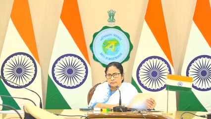 ফারাক্কা চুক্তি, তিস্তার জল বাংলাদেশে দেওয়া নিয়ে কেন্দ্রকে নিশানা মমতার