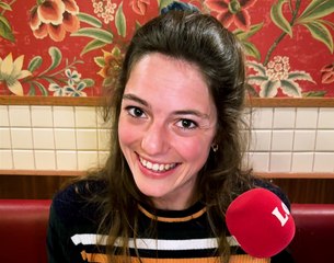 Notre journaliste Marine Bischoff teste un bouchon lyonnais