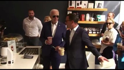 Usa2024, Biden non molla e scherza: Sembro un 40enne, restiamo uniti