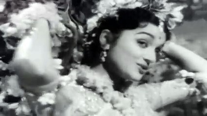 LATA MANGESHKAR — cham cham nachat... — Chhaya