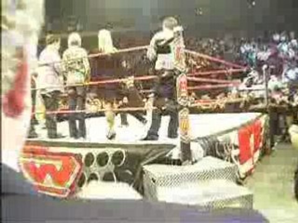 WWE Raw Orlando - Hommage à Flair (2)