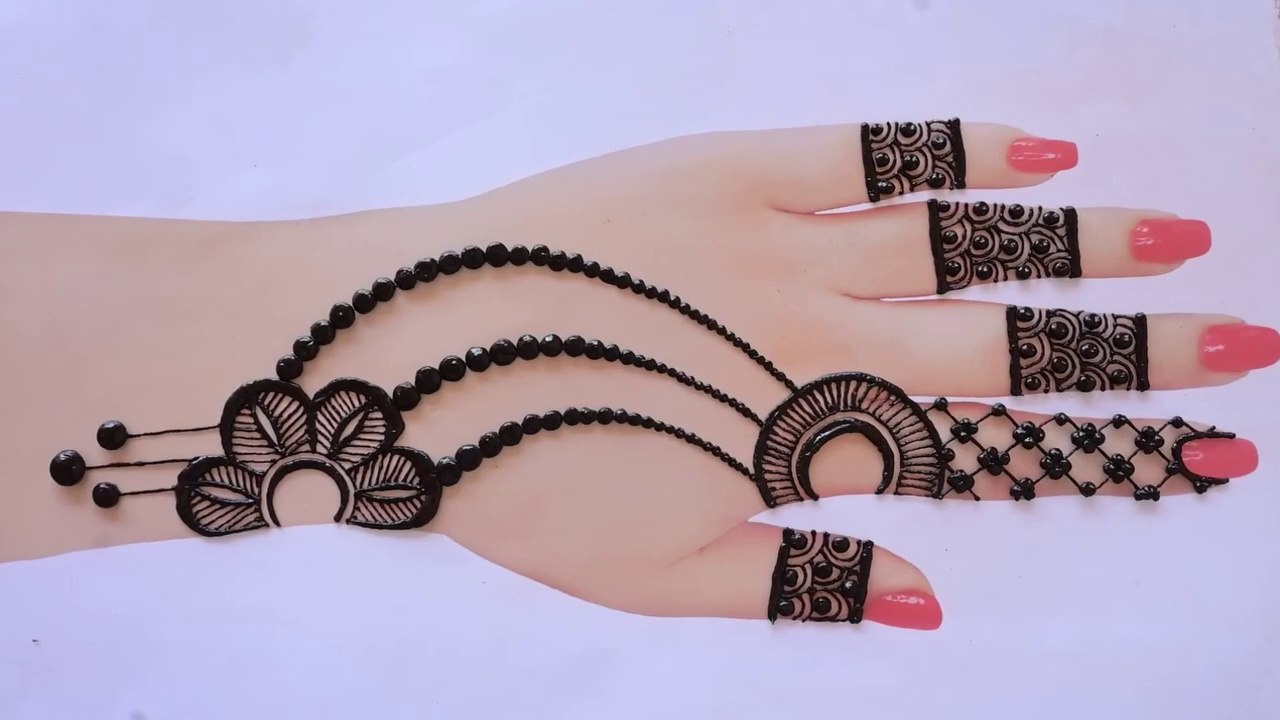 New Mehndi Design 2024