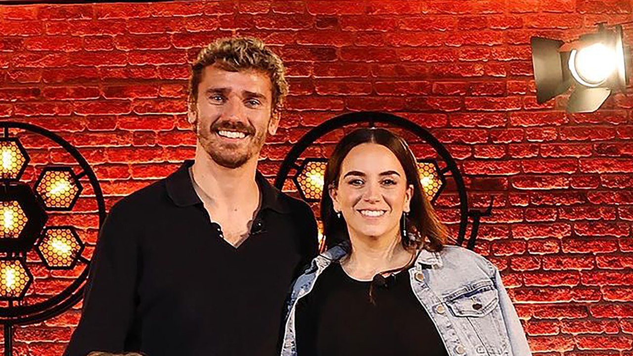 GALA VIDÉO - Erika Choperena, Jennifer Giroux,... Découvrez les compagnes des Bleus