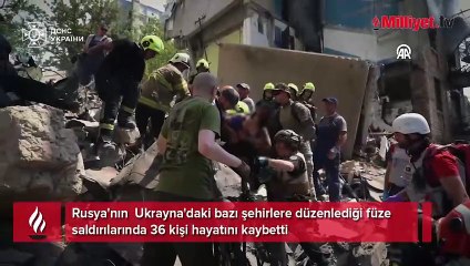 Ukrayna'da füze saldırısında hasara uğrayan hastanede enkaz kaldırma çalışmaları