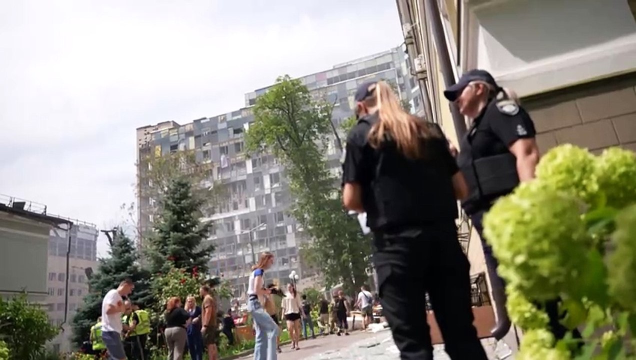 'Warum Kinder?': Entsetzen nach Angriff auf Kinderklinik in Kiew