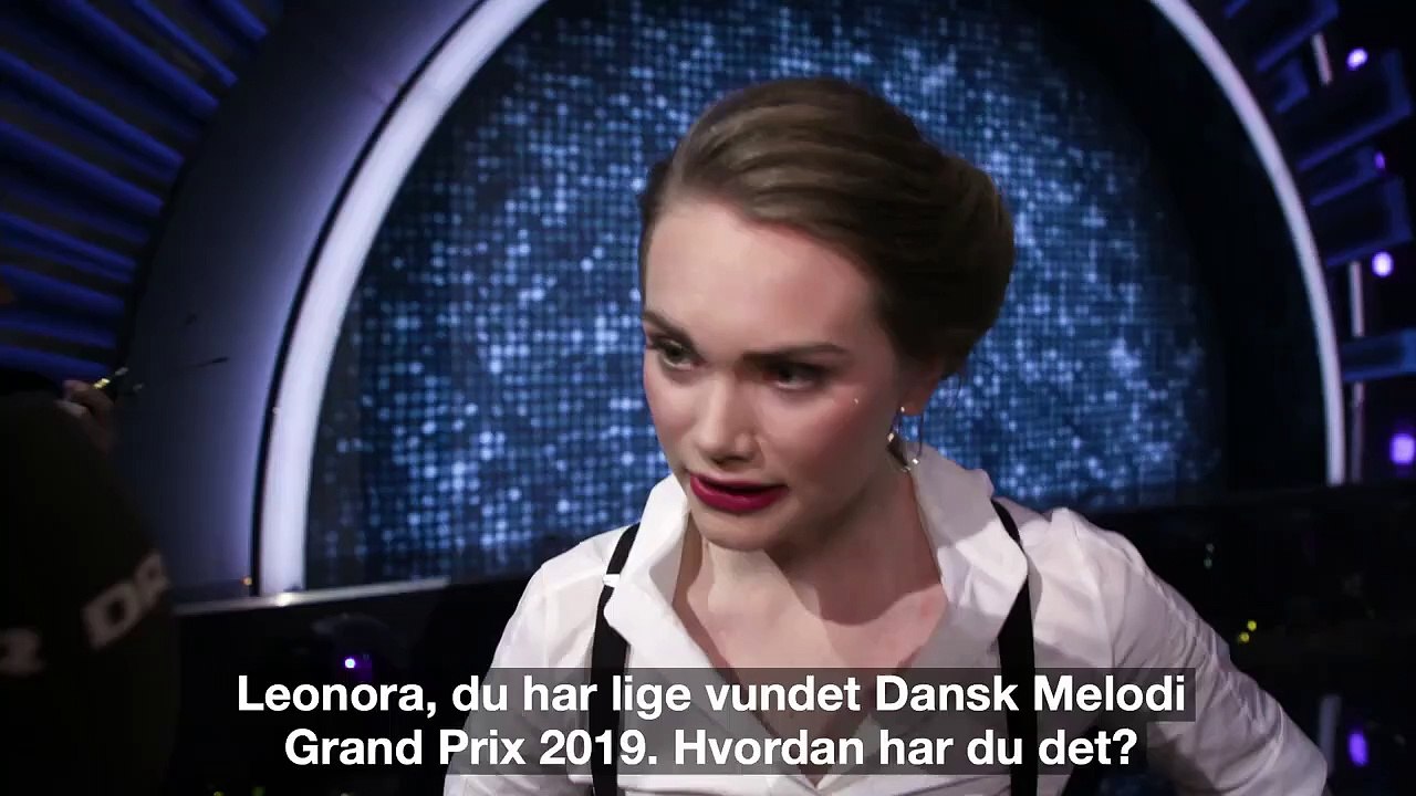 Se det første interview efter sejren: Danmarks nye Grand Prix-darling helt rundt på gulvet |2019| DR