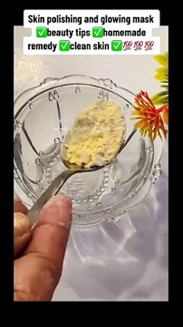 Homemade face mask for skin polishing and glowing skin