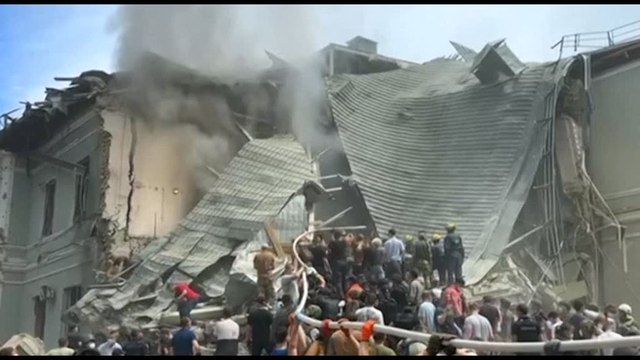 Condanna internazionale per la strage a Kiev, almeno 37 i morti