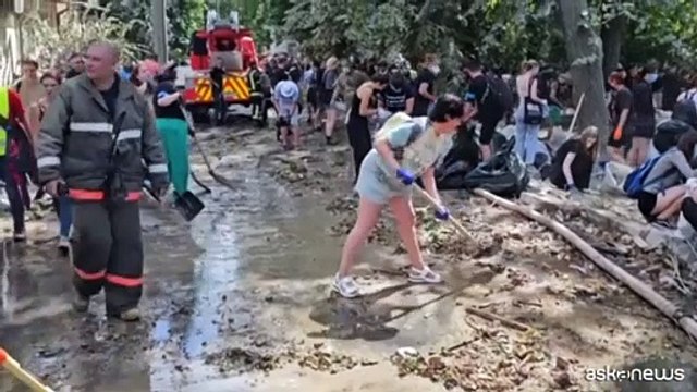 Condanna internazionale per la strage a Kiev, almeno 37 i morti